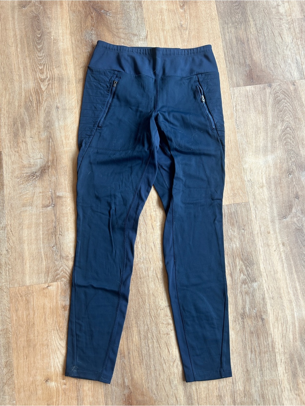 Athleta Navy Peak Hybrid Fleece Tight Performance Leggings with Zip Pockets
